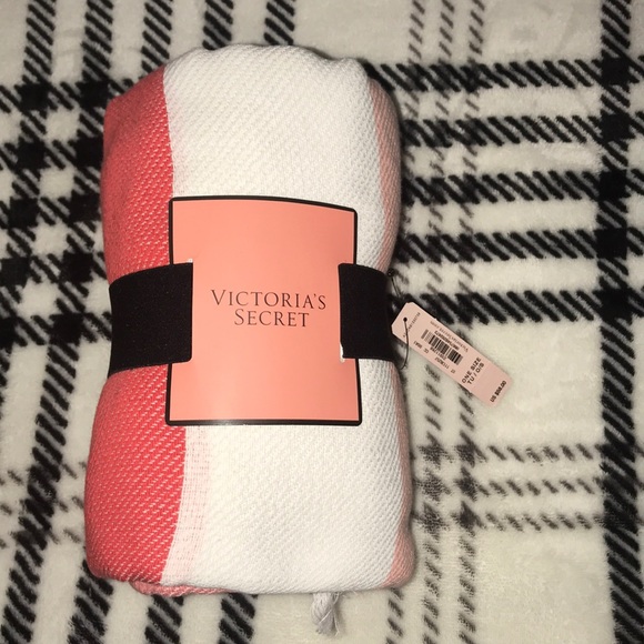 Victoria's Secret Other - 💕Victoria’s Secret | Blanket 💕 #M